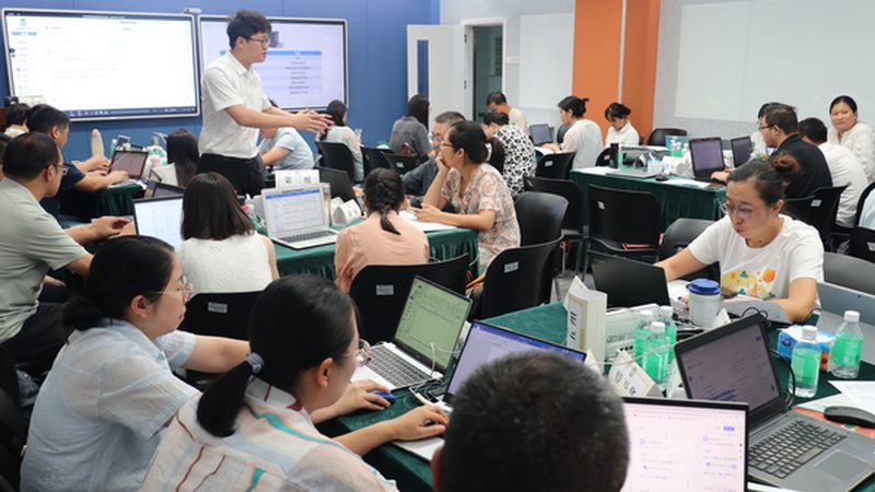 教师资格证培训机构如何选择？揭秘四大关键指标